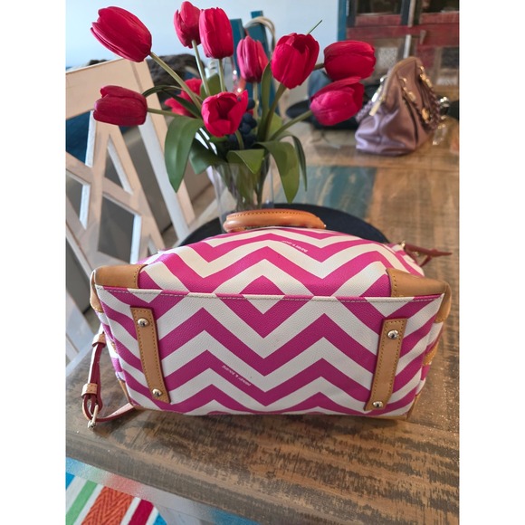 Dooney Bourke Chevron Pink White Satchel Handbag Leather Trim - Picture 7 of 12